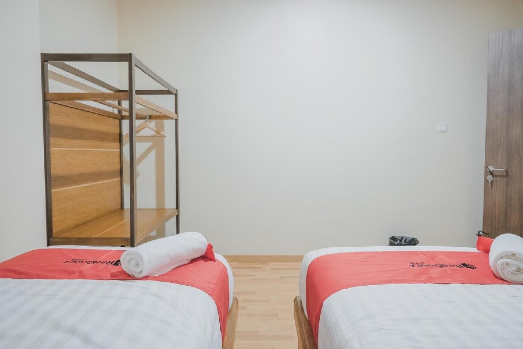 Reddoorz Plus Near Soekarno Hatta Airport 2 Тангеранг Екстериор снимка