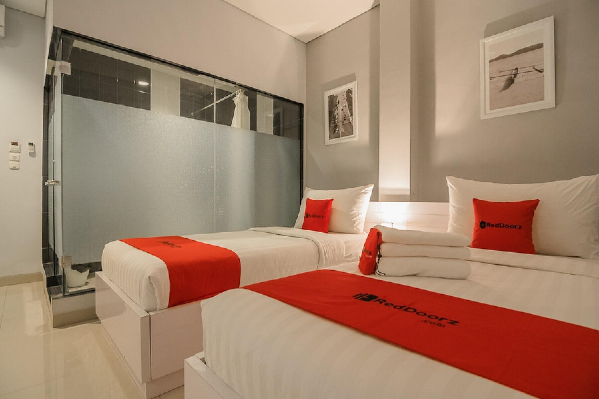 Reddoorz Plus Near Soekarno Hatta Airport 2 Тангеранг Екстериор снимка
