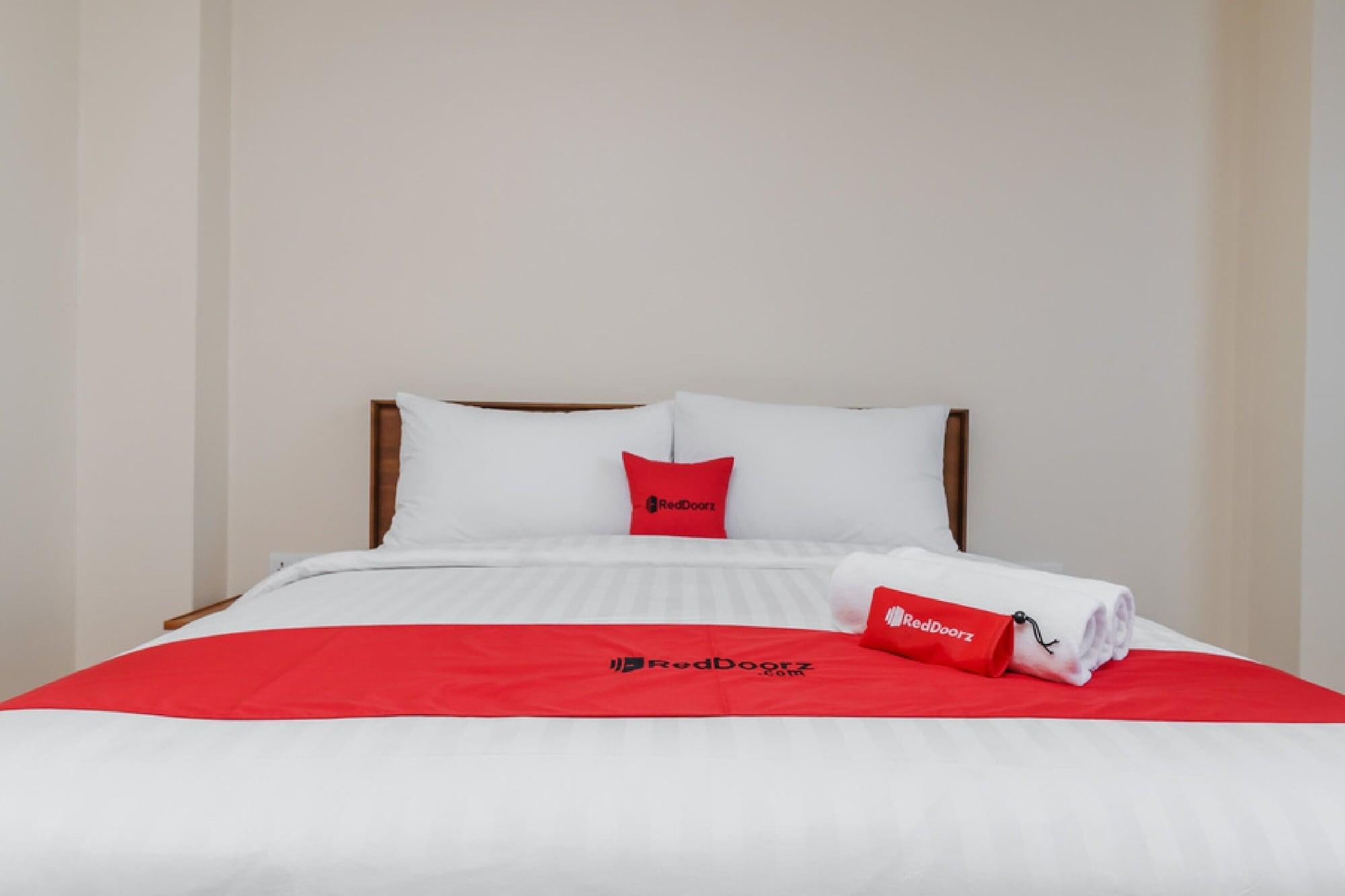 Reddoorz Plus Near Soekarno Hatta Airport 2 Тангеранг Екстериор снимка