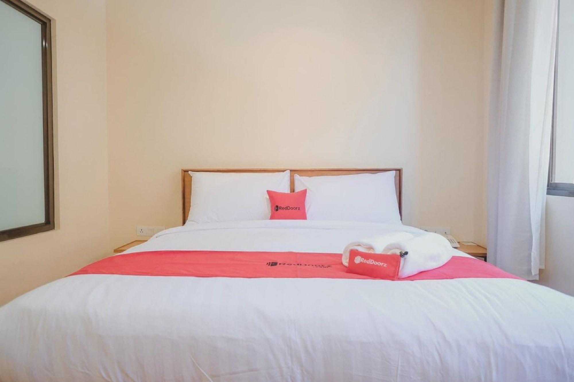 Reddoorz Plus Near Soekarno Hatta Airport 2 Тангеранг Екстериор снимка