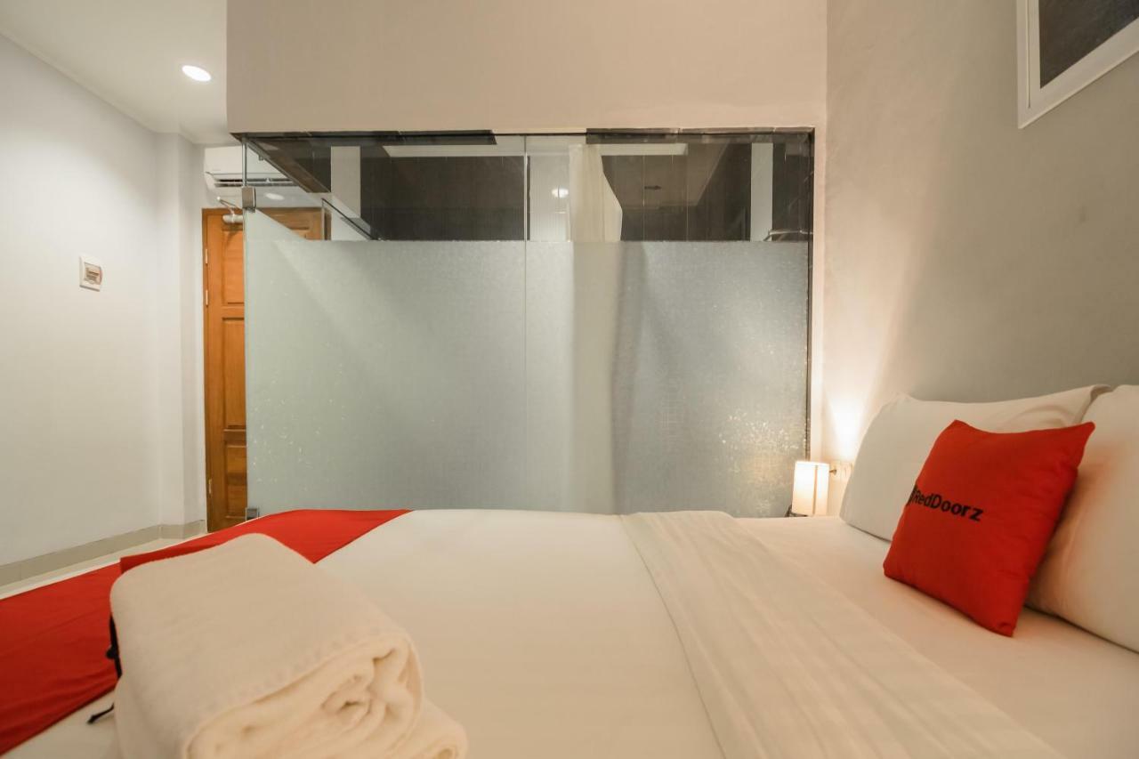Reddoorz Plus Near Soekarno Hatta Airport 2 Тангеранг Екстериор снимка