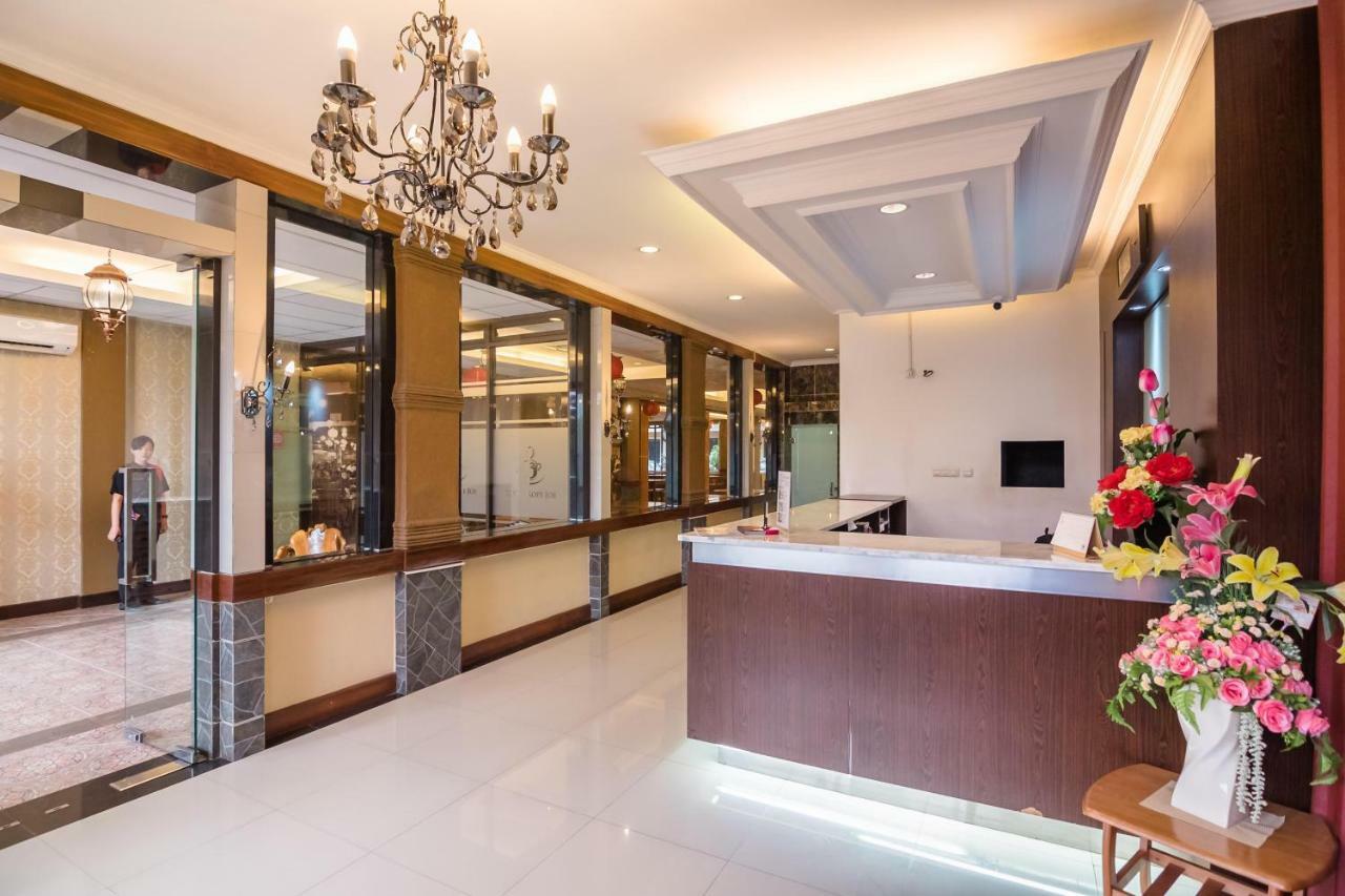 Reddoorz Plus Near Soekarno Hatta Airport 2 Тангеранг Екстериор снимка
