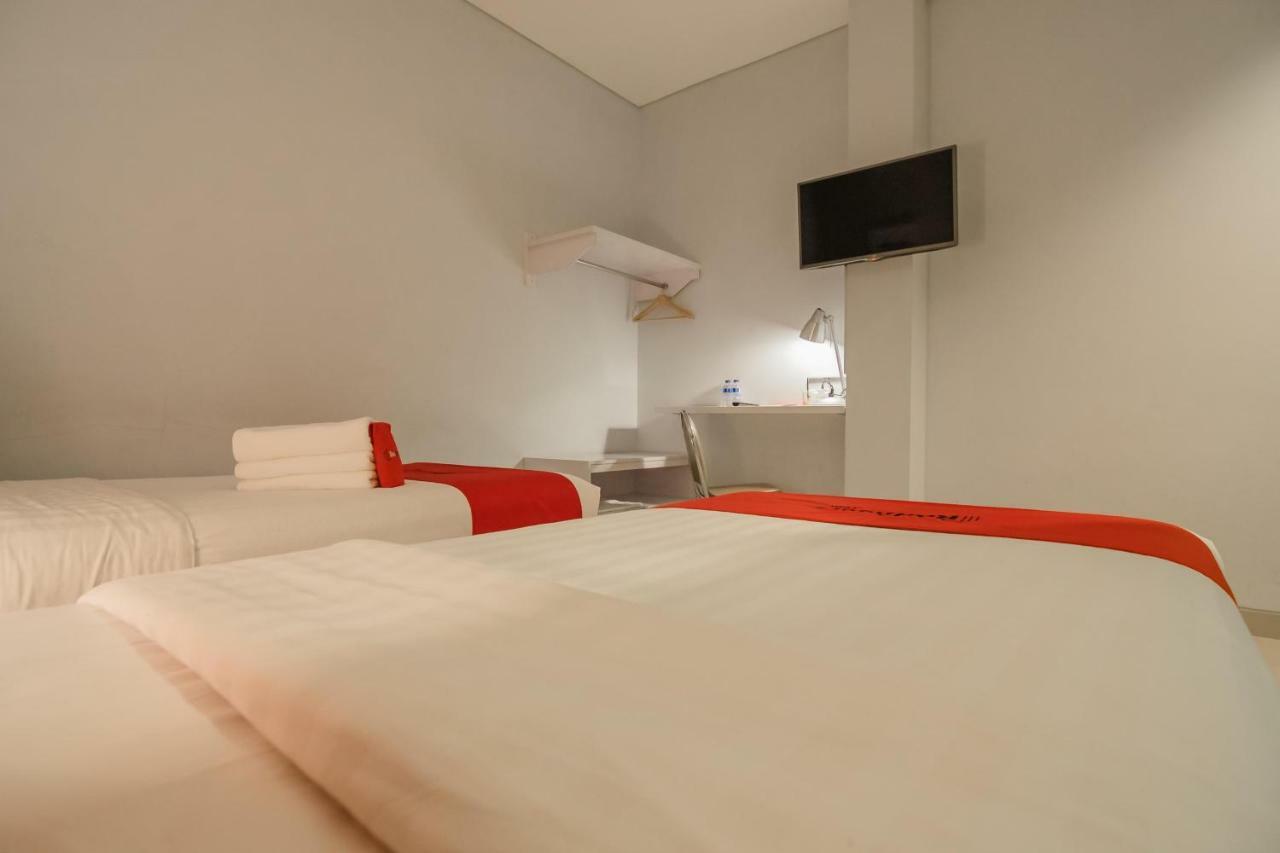 Reddoorz Plus Near Soekarno Hatta Airport 2 Тангеранг Екстериор снимка