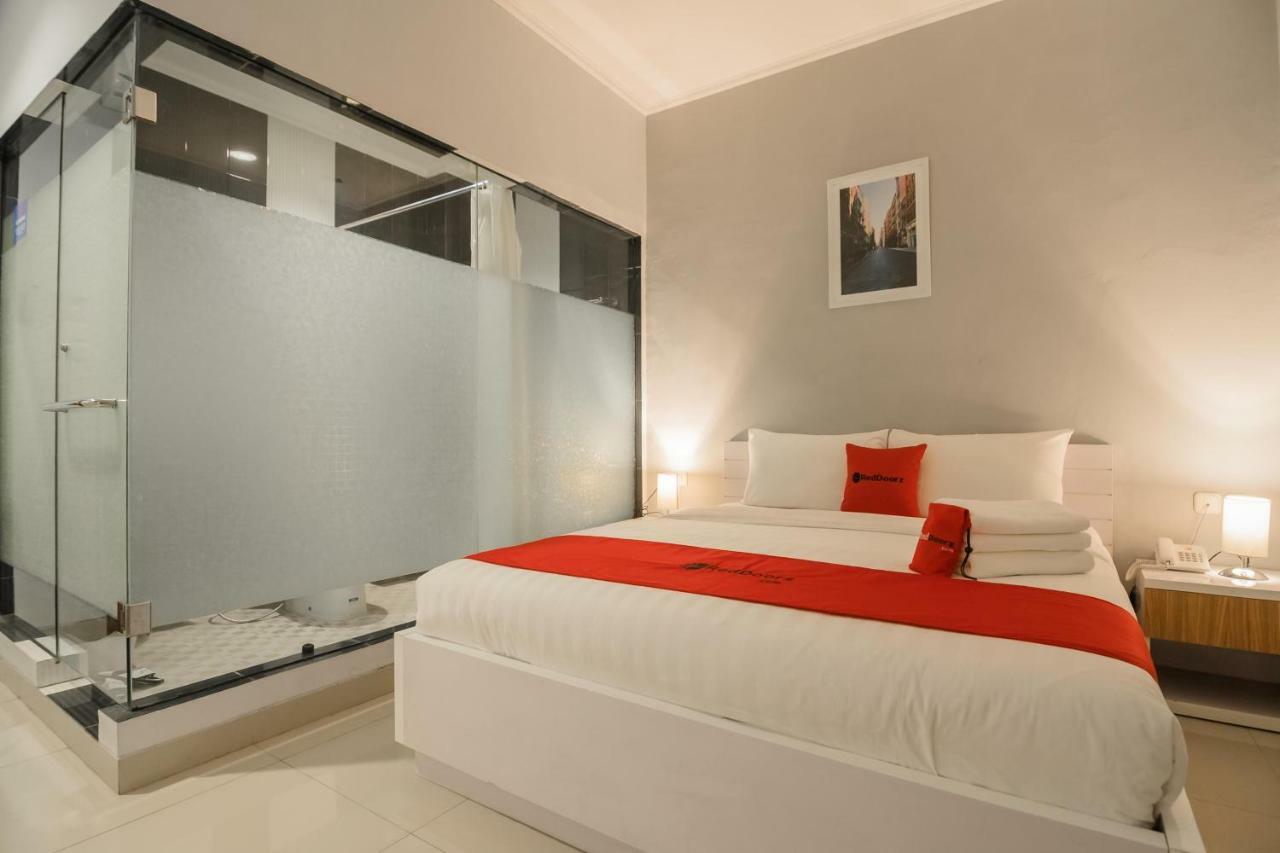 Reddoorz Plus Near Soekarno Hatta Airport 2 Тангеранг Екстериор снимка